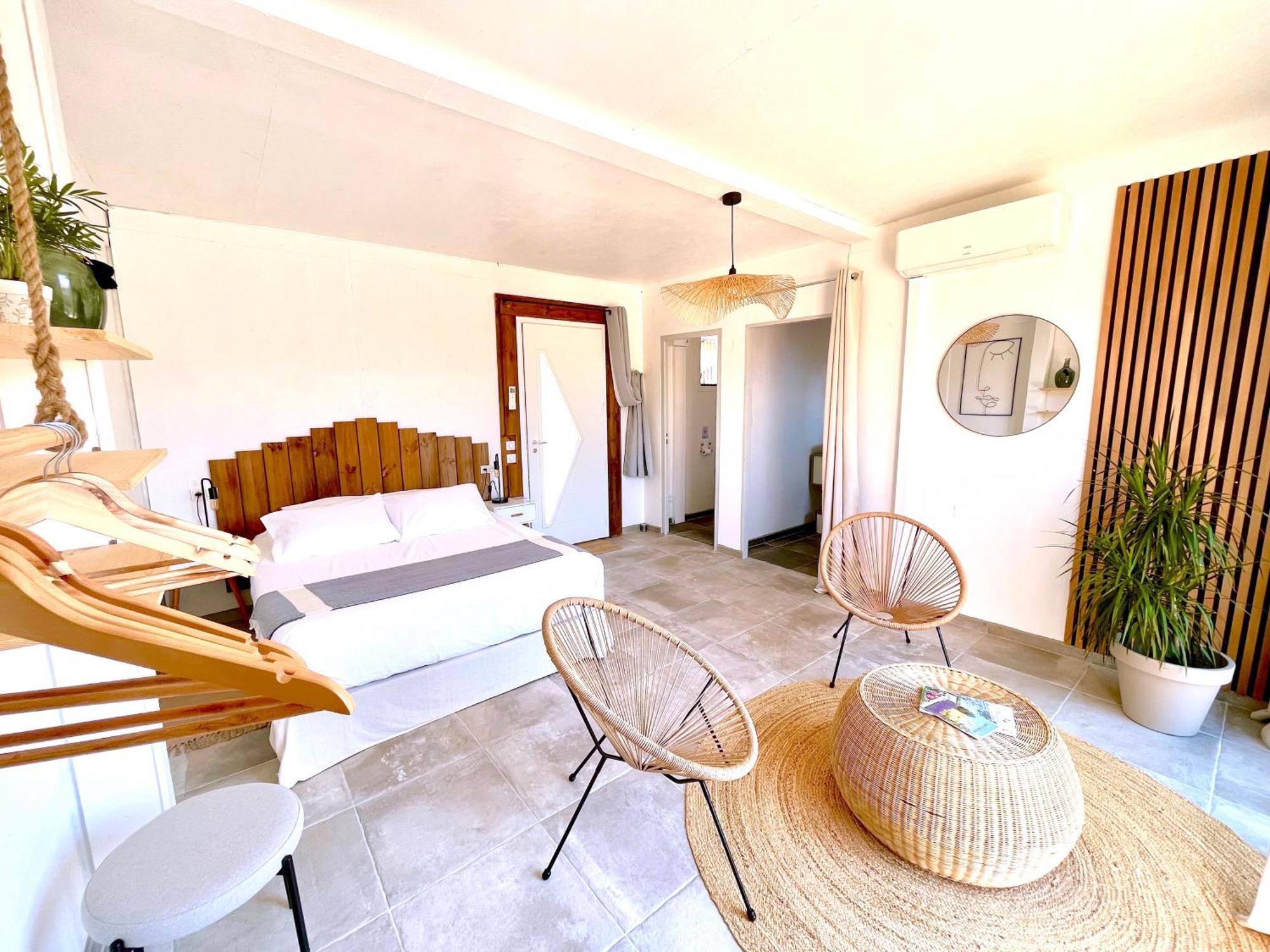 Montségur-sur-Lauzon Nuiki Lodges - Chambres D'Hotes المظهر الخارجي الصورة